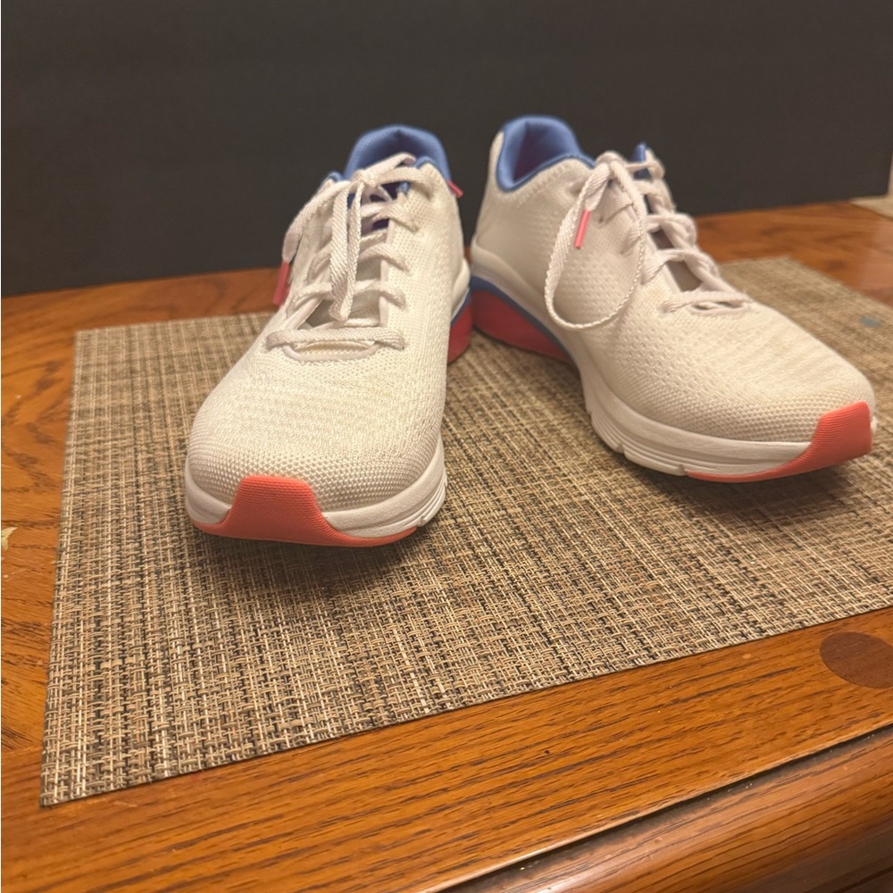 Skechers White and Pink Athletic Shoes